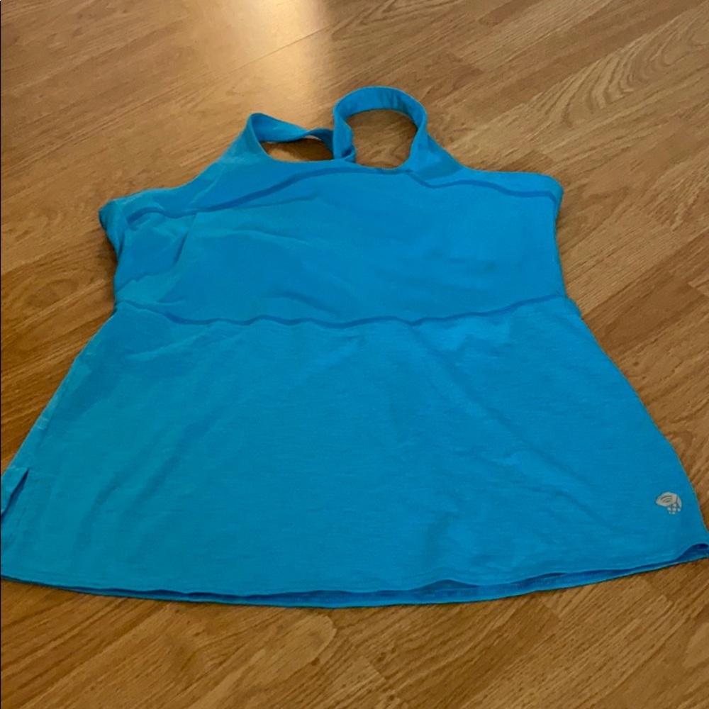 Mountain Hardware Tank Size Large